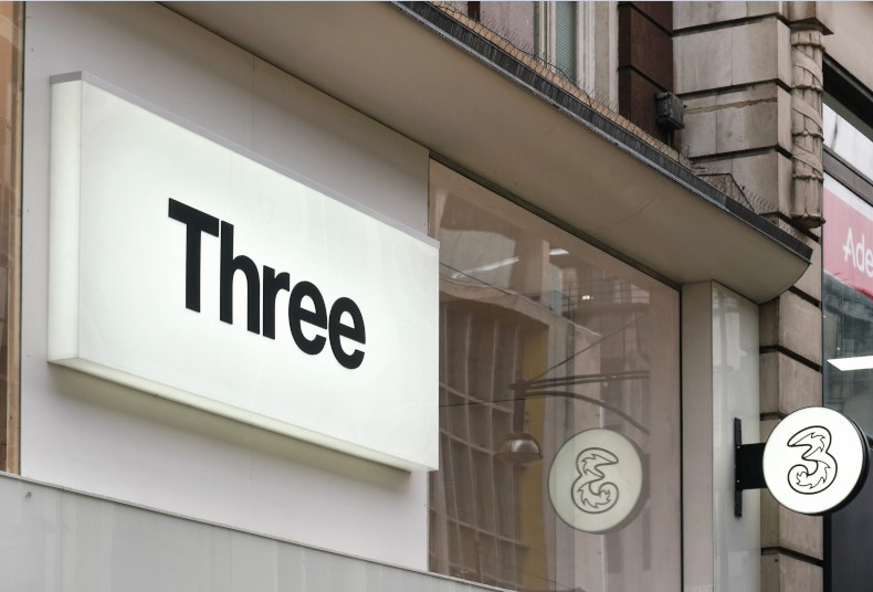 3 (Three) - Best Mobile Operators in UK